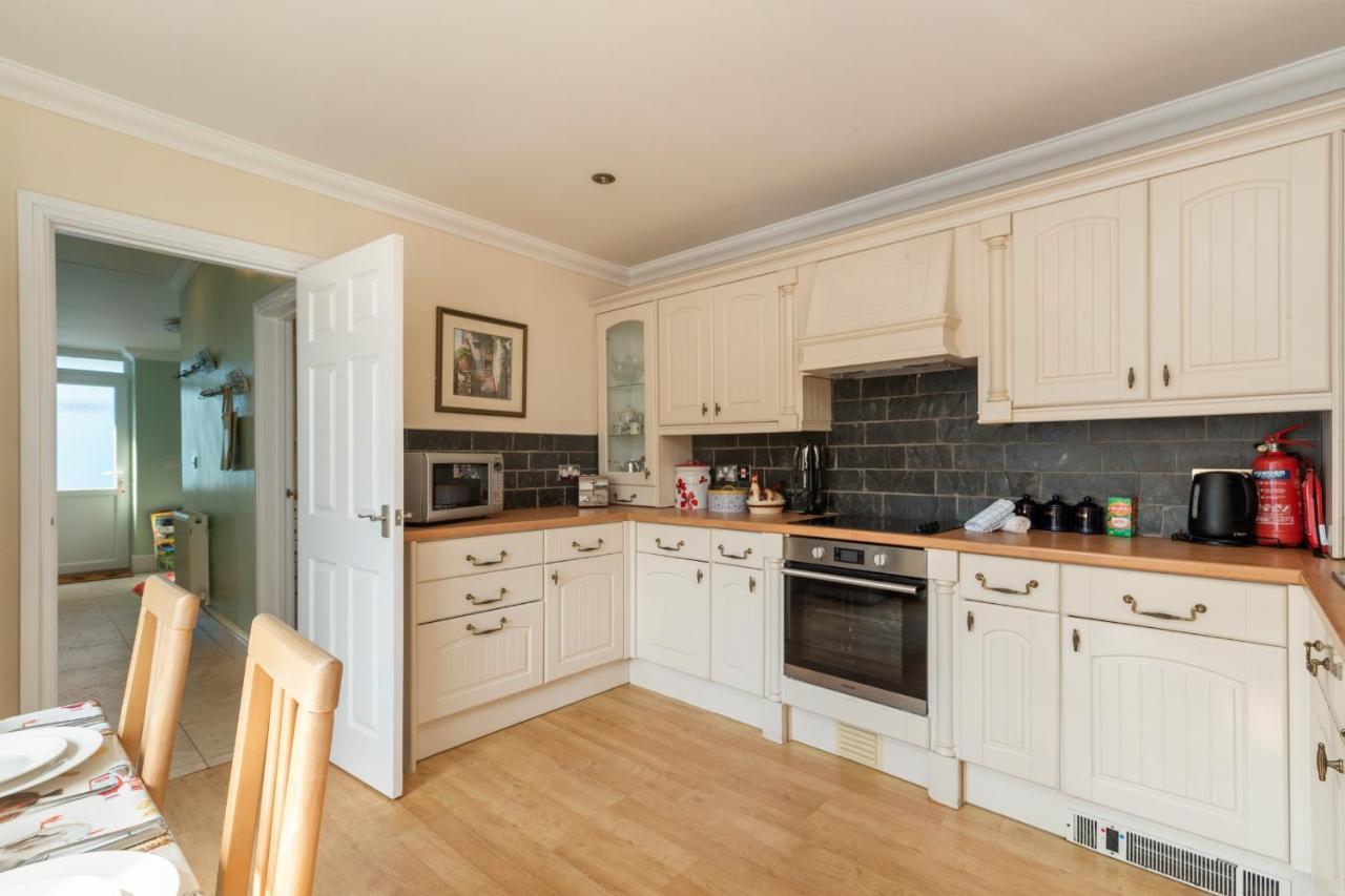 Sunningdale - Beach Side Cottage, Sea Views, Parking Saundersfoot Luaran gambar